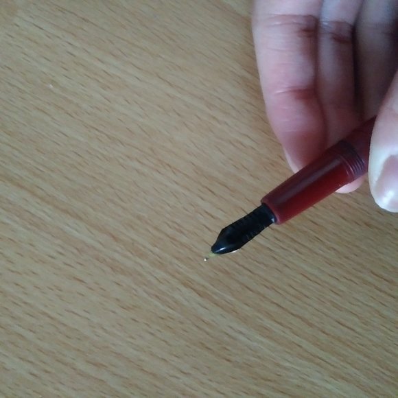 14 VINTAGE FOUNTAIN INK PENS - Picture 5 of 14